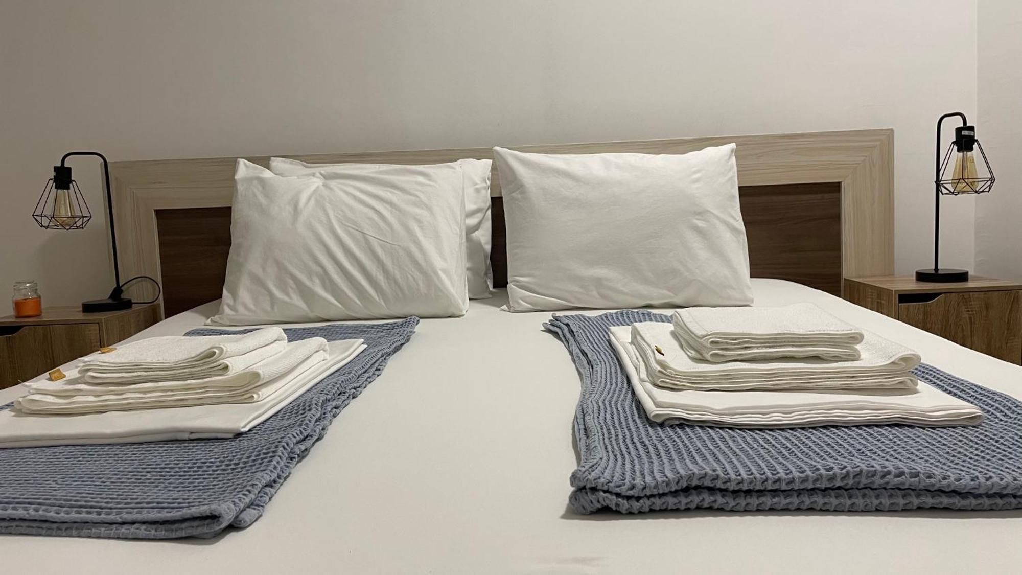 West Side Apartment Ohrid Buitenkant foto