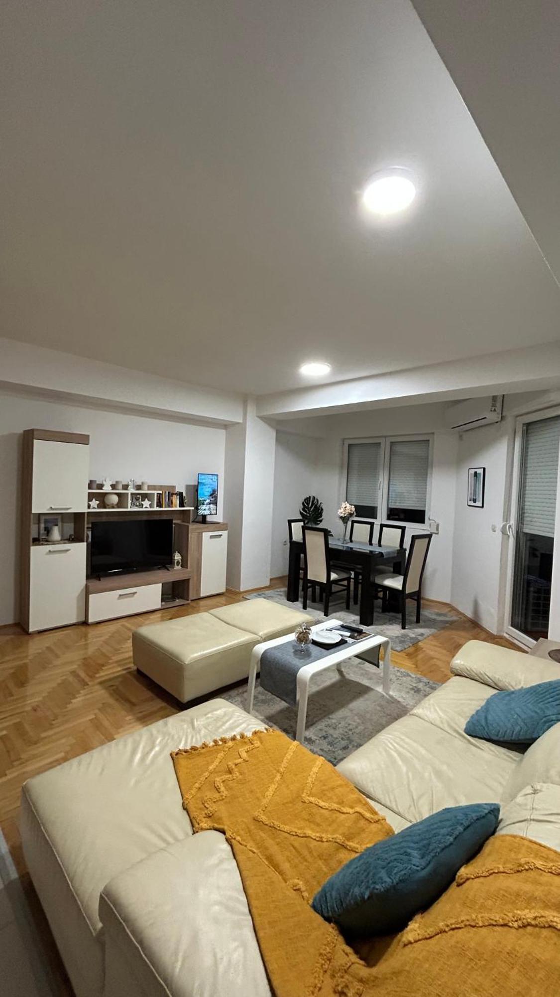 West Side Apartment Ohrid Buitenkant foto